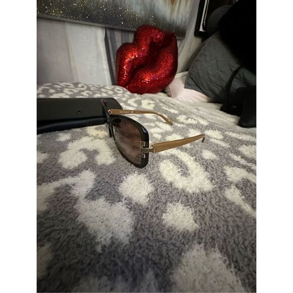 Tory burch Eleanor oversized square sunglasses ty7022 tan black gold - Picture 7 of 13